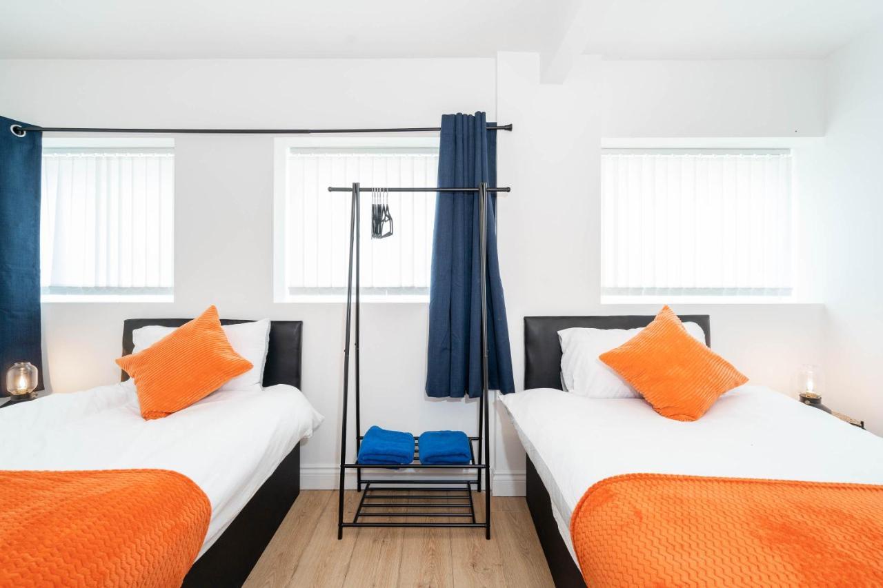 2 Bedroom Loft And Spacious Apt- One Choice Stays- Jq เบอร์มิงแฮม ภายนอก รูปภาพ