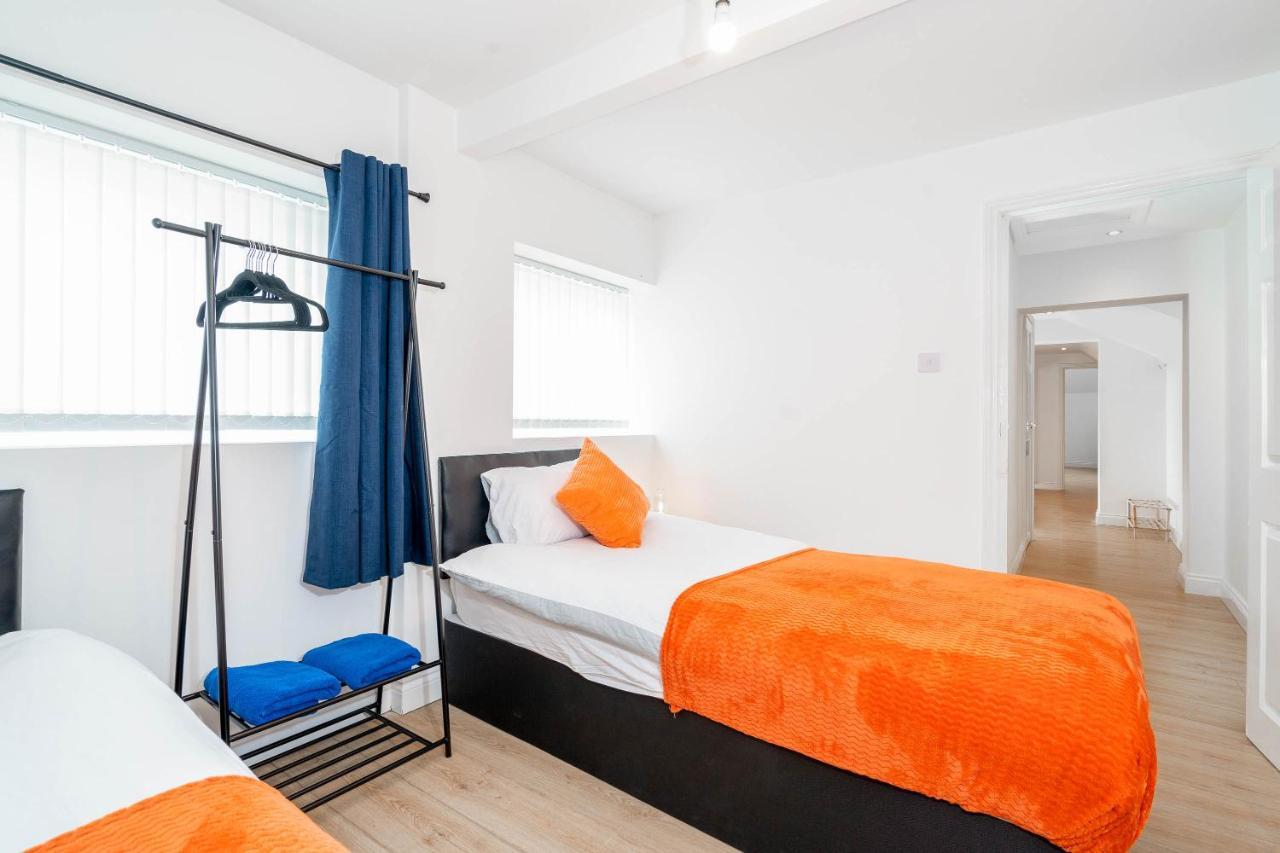2 Bedroom Loft And Spacious Apt- One Choice Stays- Jq เบอร์มิงแฮม ภายนอก รูปภาพ
